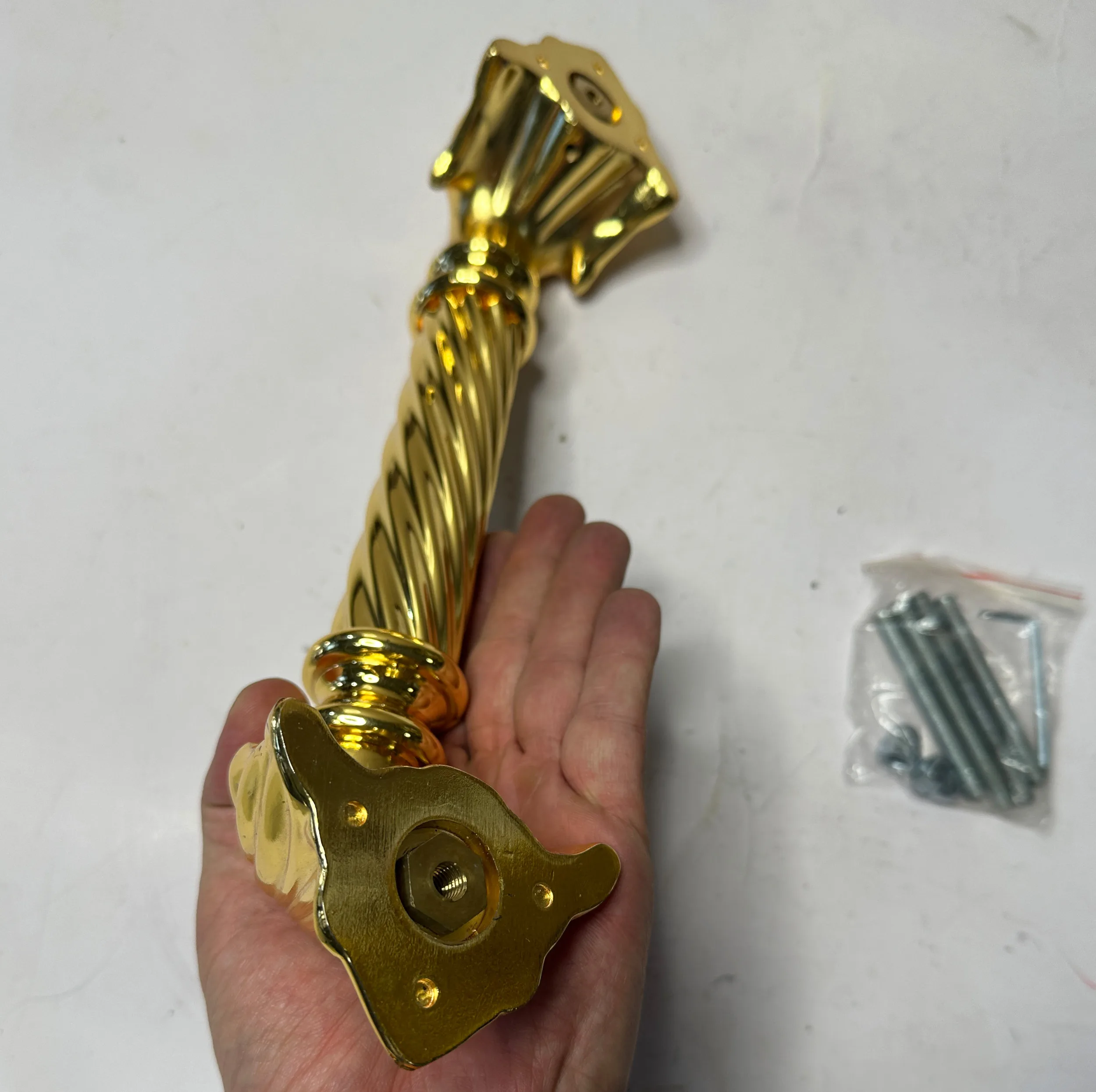 دستگیره حیاطی راست بازشو/چپ بازشو مهسان مدل MAHSAN 101- GP- 300 کد A01312