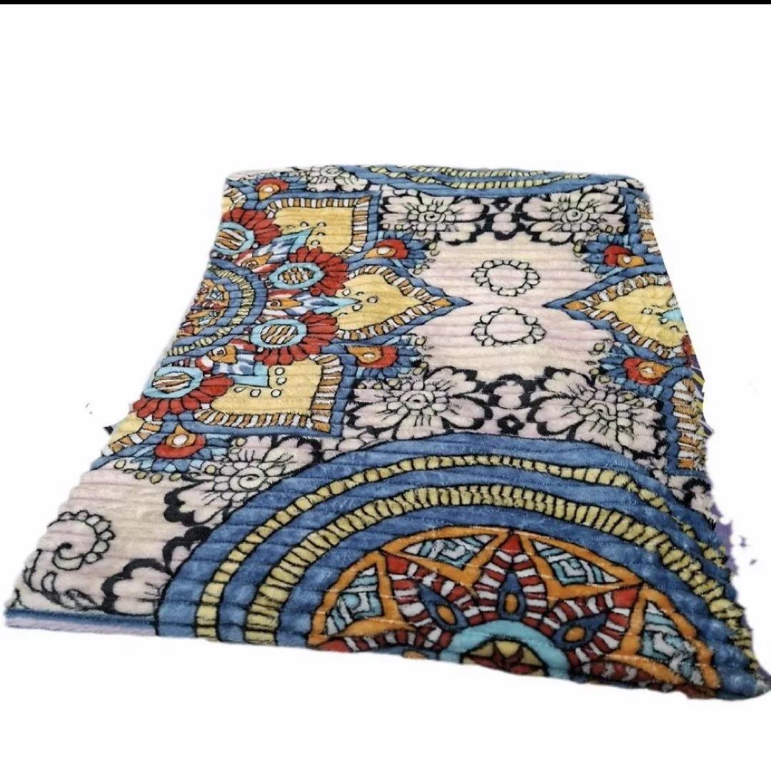 پتو مسافرتی دونفره مدل سنتی سایز 200×220 سانتی متر