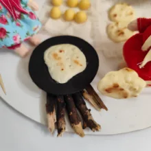 عروسک پارچه ای مدل نان پز ۵ نفره