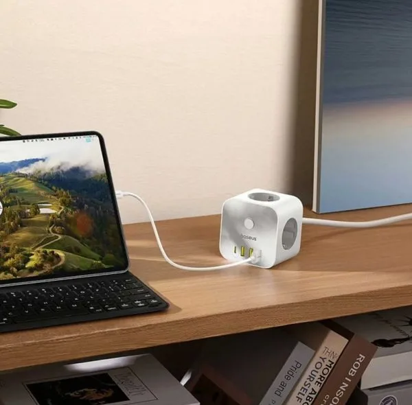 چندراهی برق بیسوس مدل PowerCombo Cube