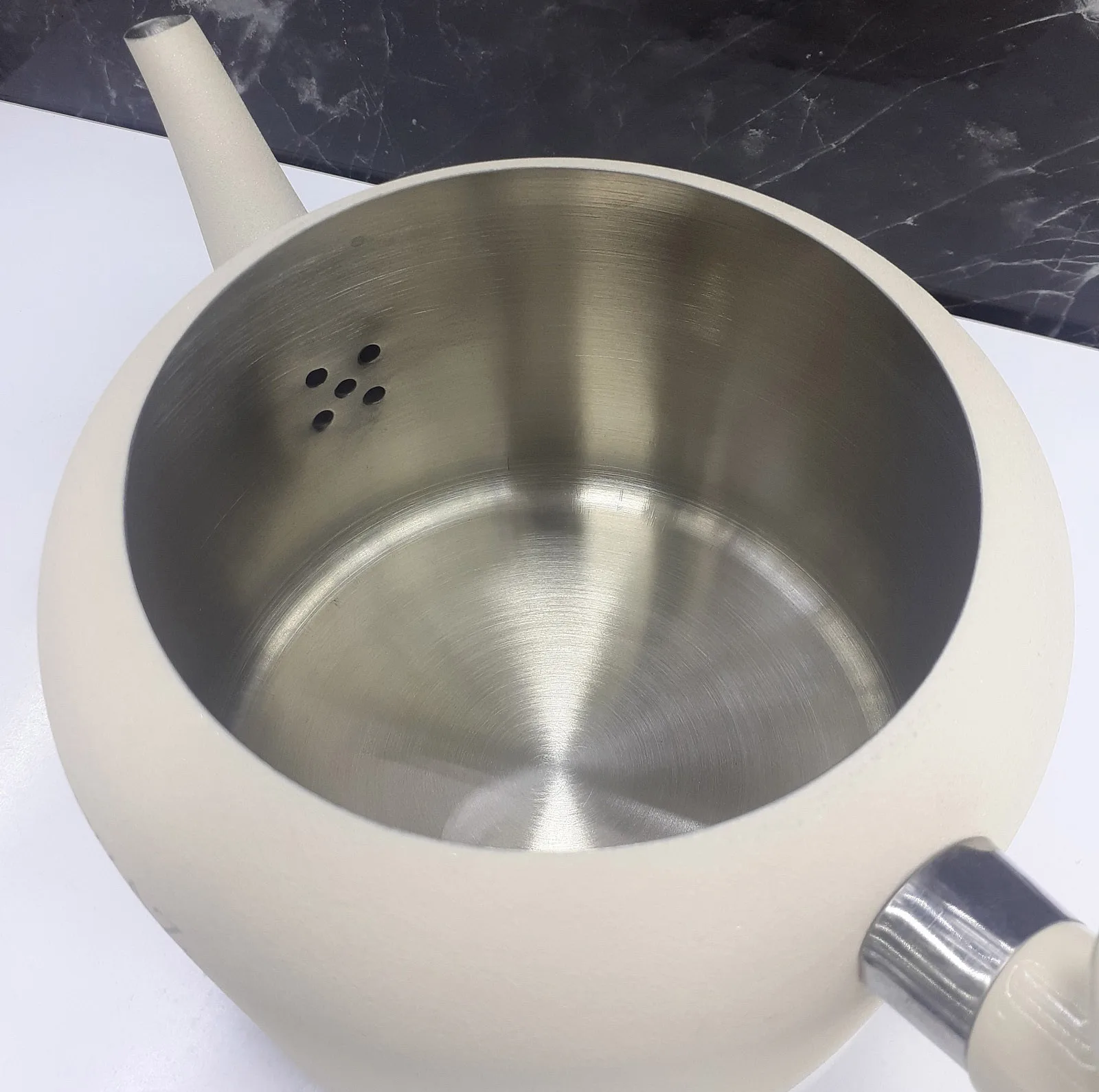ست کتری و قوری نزاز مدل لوله دار طرح رنگی
