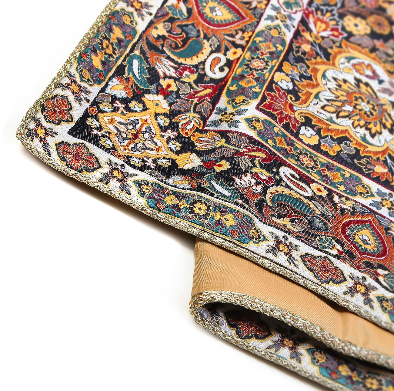 رومیزی ترمه عدل طرح باغ بهشت