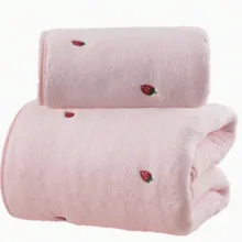 حوله حمام مدل Strawberry بسته ۲ عددی