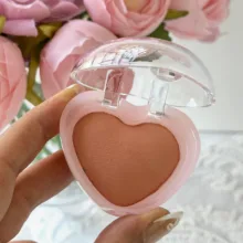 رژ گونه تکی کوین اند کوکو مدل Heart با شماره رنگ 2 و جلوه مات، دارای پیگمنت بالا و ماندگاری 12 ساعت