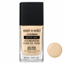 کرم پودر مایع مات 15 Spf وت ان وایلد مدل Soft Beige مناسب برای پوست خشک و نرمال حجم 30 میلی‌لیتر