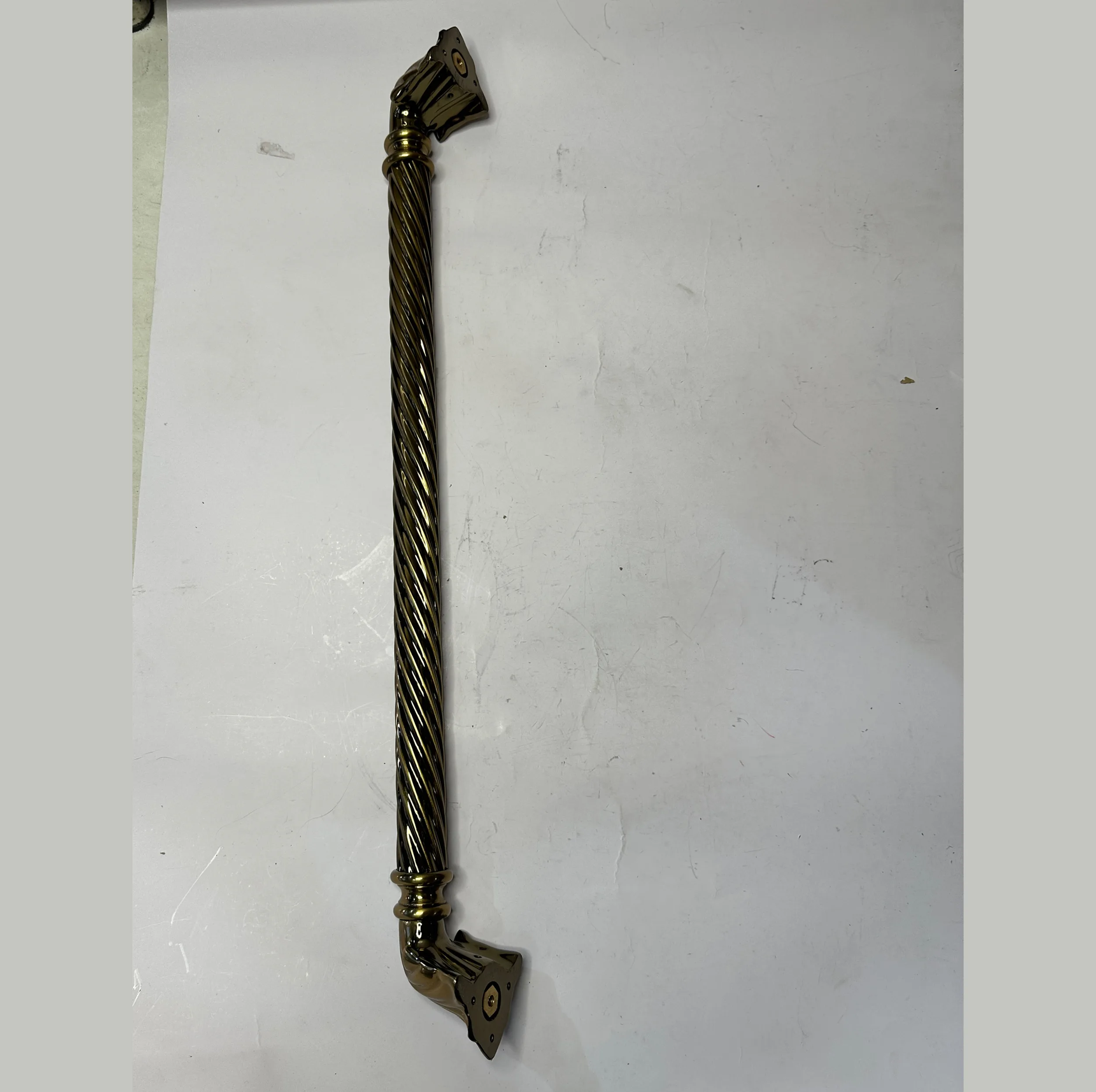 دستگیره حیاطی راست بازشو/چپ بازشو مهسان مدل Mahsan 101- AB- 700 کد A01321