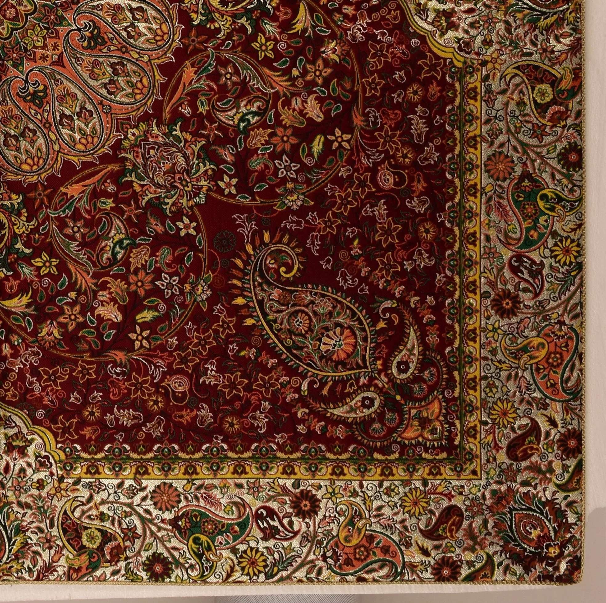 رومیزی ترمه نگین خاتم یزد طرح افشاری کد ZRSH