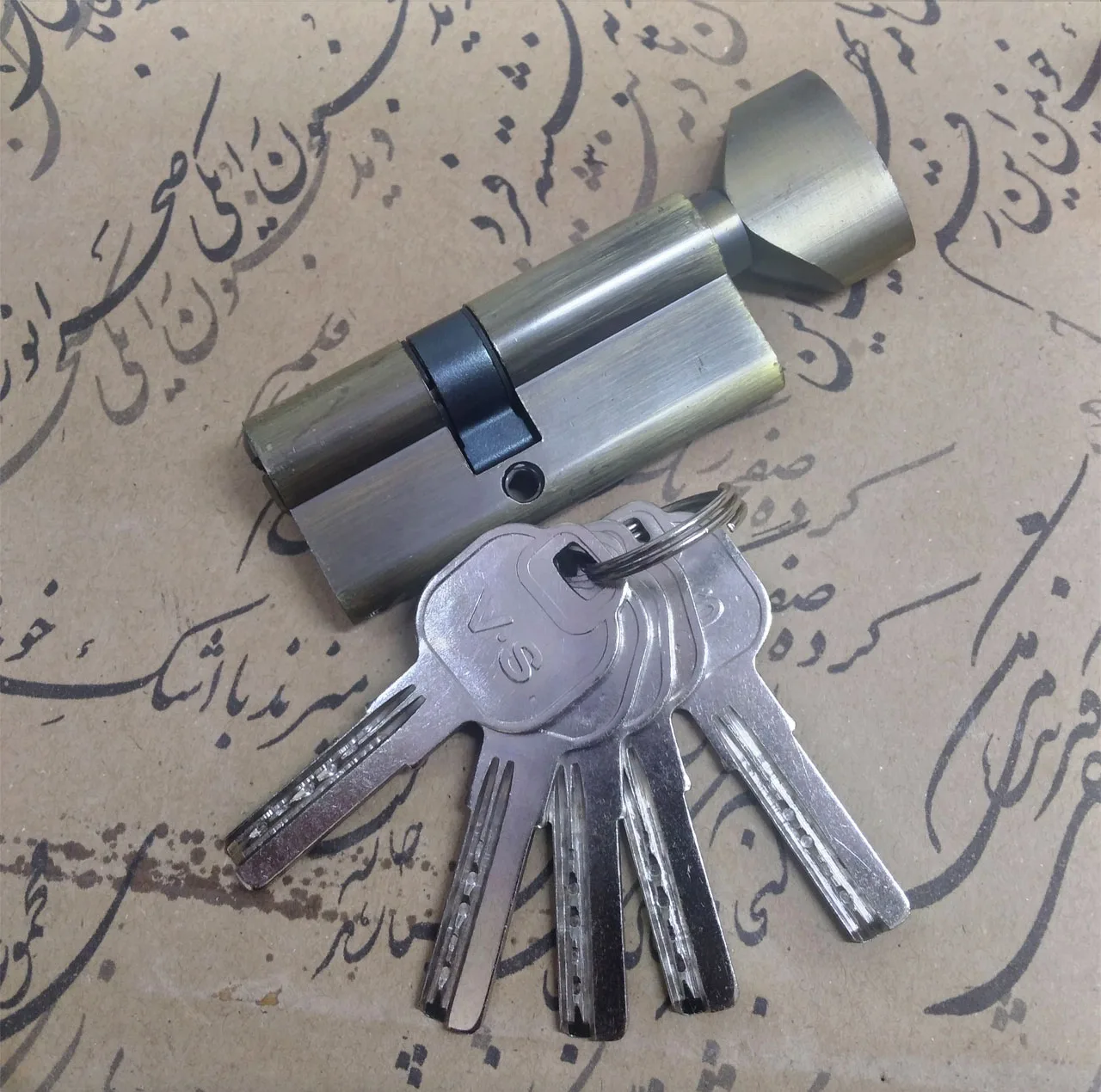 سیلندر قفل وی اس مدل آپارتمانی کد 7c