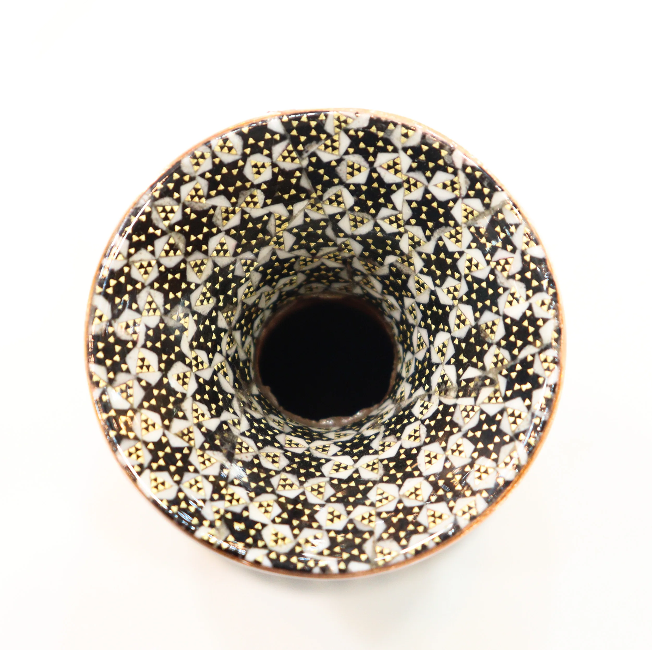 گلدان خاتم کاری مسی صنایع دستی فاخر مدل صراحی طرح پرسیم کد PHQDkGr-Vase16p5 بسته 2 عددی