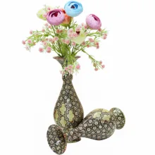 گلدان خاتم کاری مسی صنایع دستی فاخر مدل صراحی تمام خاتم طرح پرسیم کد MQDark-Vase21p7 بسته 2 عددی