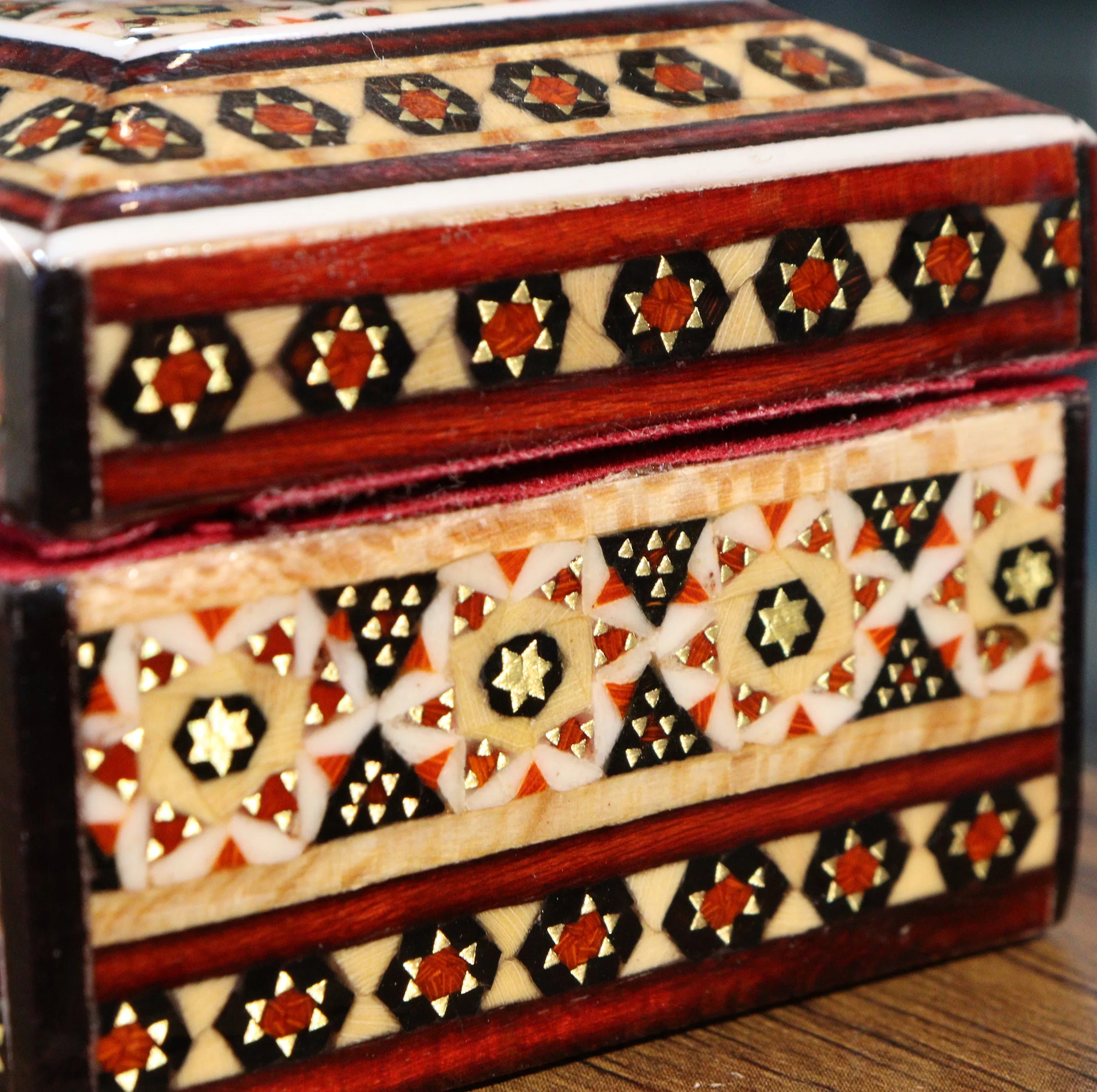 جا سکه ای خاتم کاری چوبی صنایع دستی فاخر مدل لولادار طرح سنتی کد Traditional6p4
