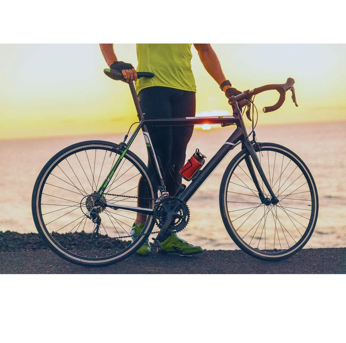 آبمیوه گیری بلک اند دکر مدل SBX300