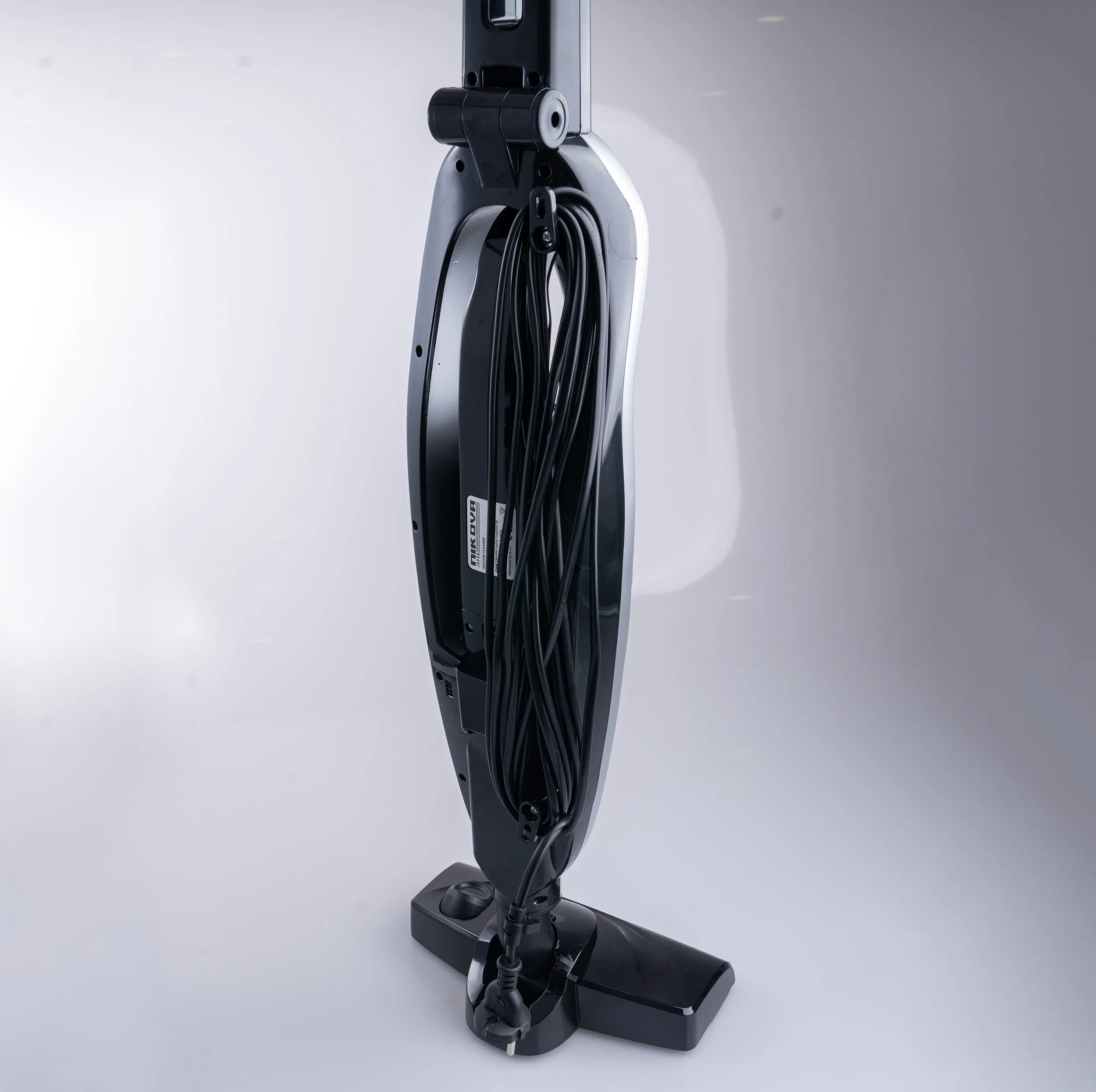 جاروبرقی 1100 وات نیکووا مدل NSVC-12