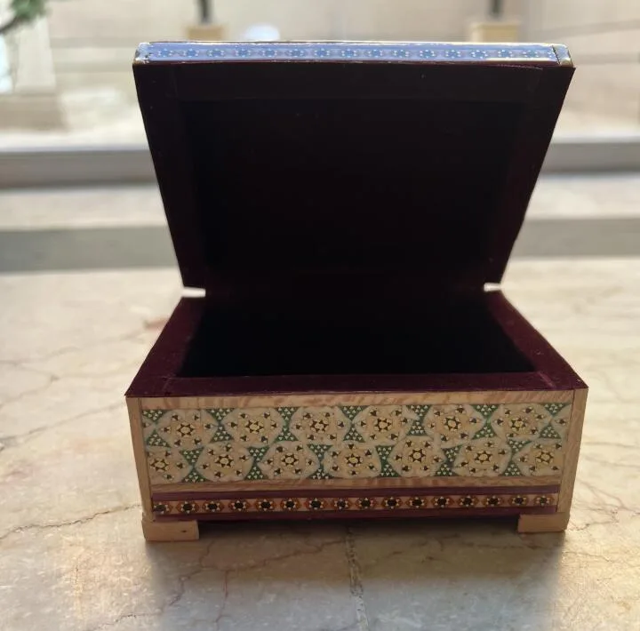 جعبه جواهرات خاتم کاری چوبی مدل نقاشی برجسته گل و مرغ