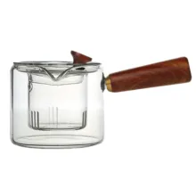 قوری مدل  دسته چوبی