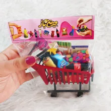 مگنت یخچال مینی باز کد 0018  مجموعه 12 عددی به همراه چرخ مینیاتوری