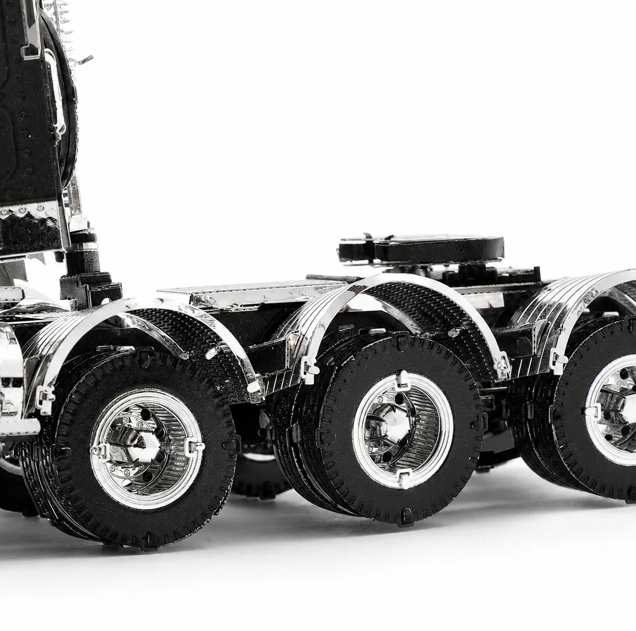 ساختنی 308 تکه پیسکول مدل TRUCKS T909