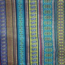 رومیزی ترمه ابریشمی کد 2011 سایز 100 × 100 سانتی متر