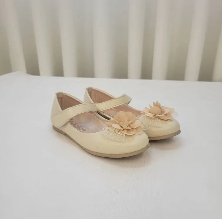کفش دخترانه مدل عروسکی