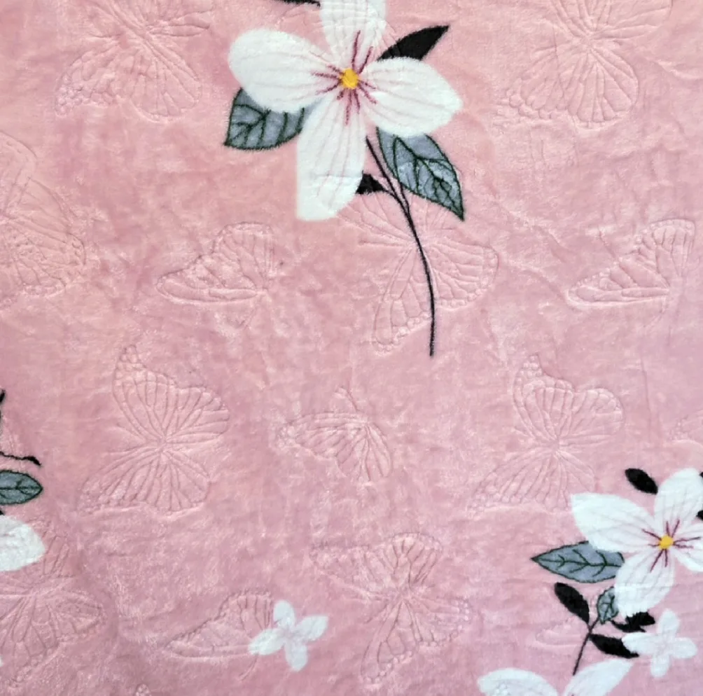 پتو مسافرتی 1 نفره طرح لیزری مدل گل و پروانه سایز 160×220 سانتی‌متر