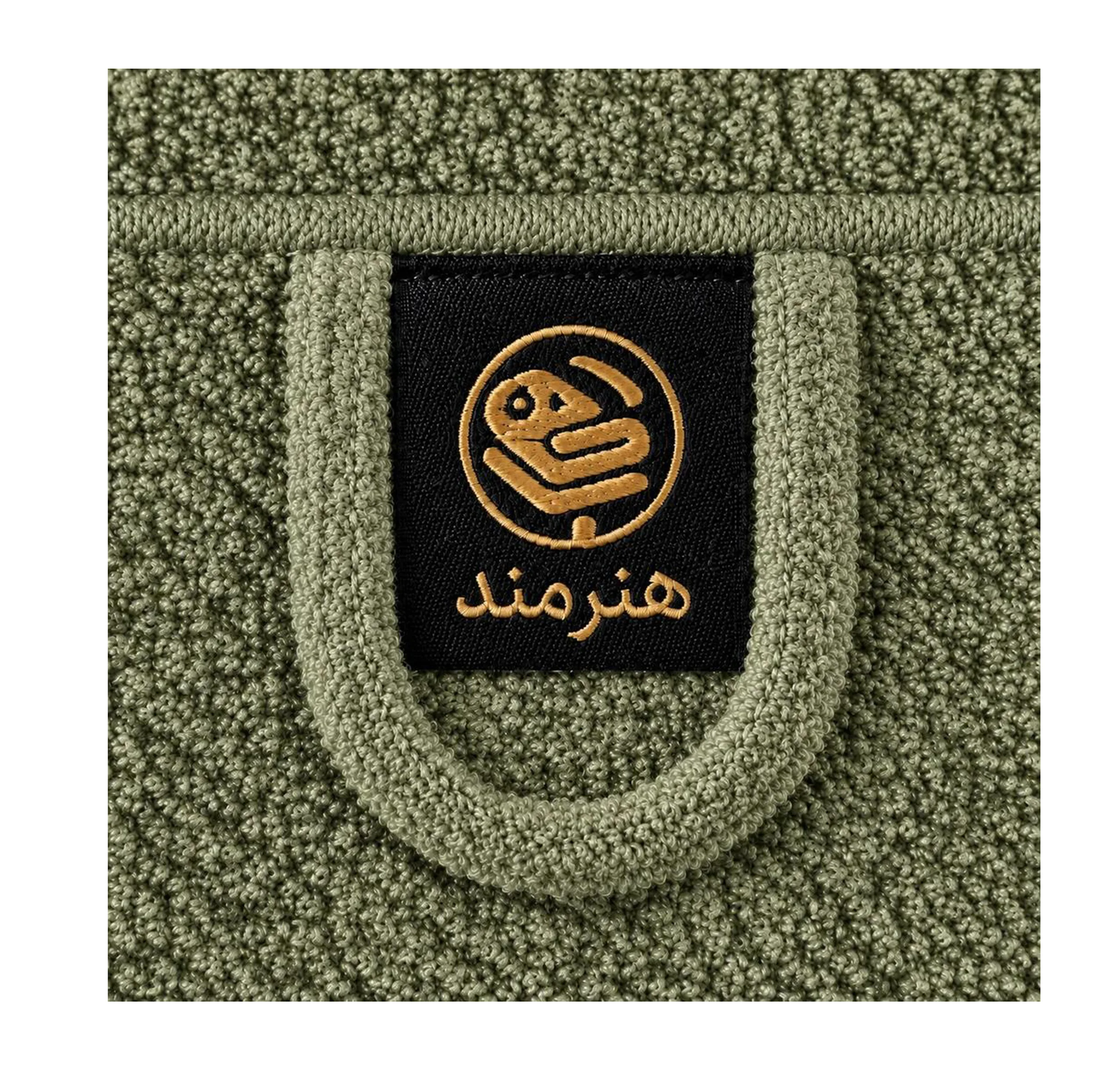 حوله پالتویی هنرمند مدل پرمیوم سایز ۱۳۵ مناسب برای محدوده قد ۱۶۵ الی ۱۹۰ سانتی متر