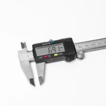 کولیس دیجیتال کاتکس کد 11513005 گستره 150-0 میلی متر
