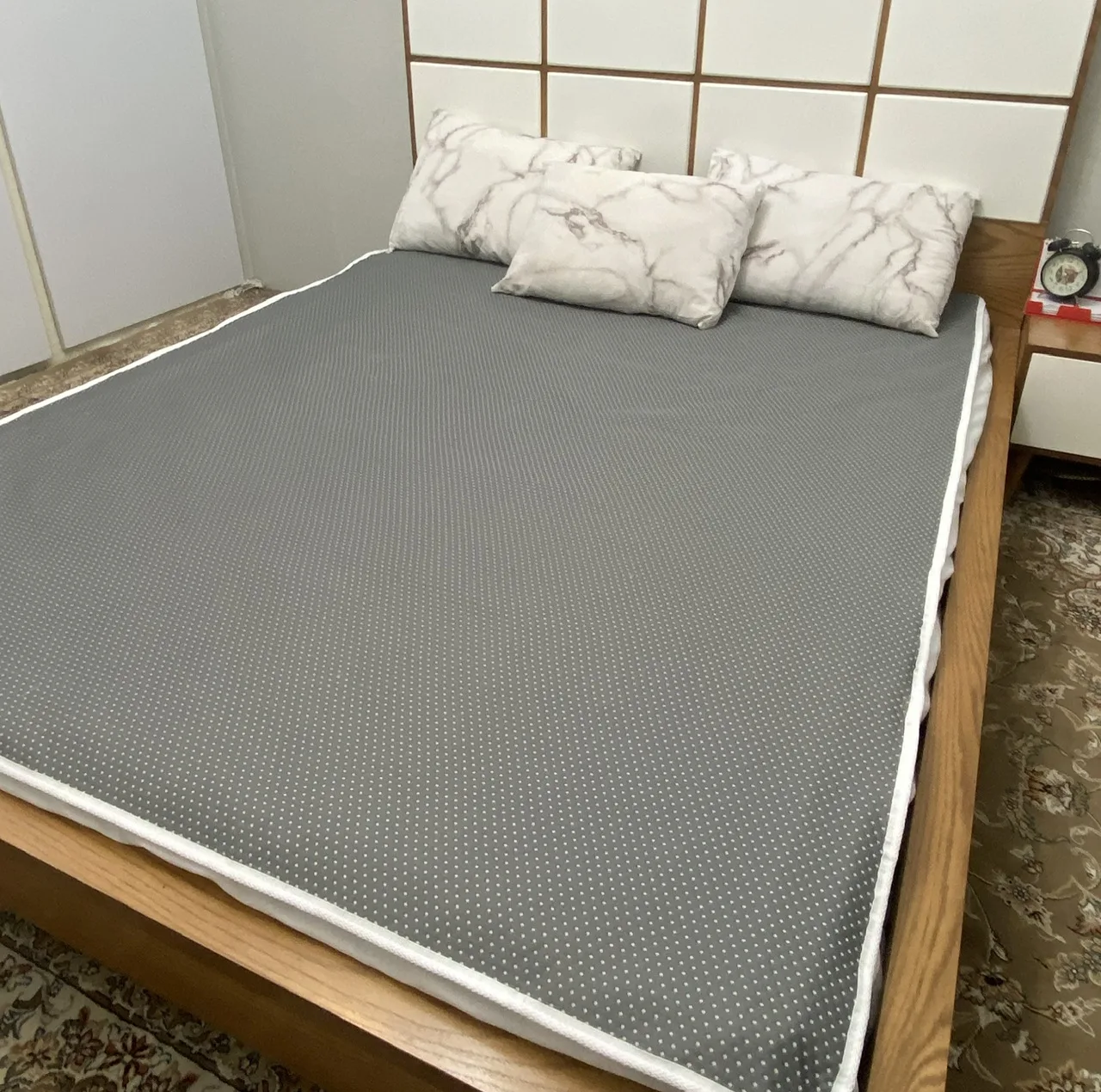 محافظ تشک لایت نایت مدل G ضد آب دونفره سایز 200x160 سانتی متر