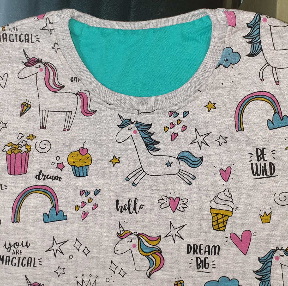 سویشرت دخترانه وچیون مدل Unicorn TU