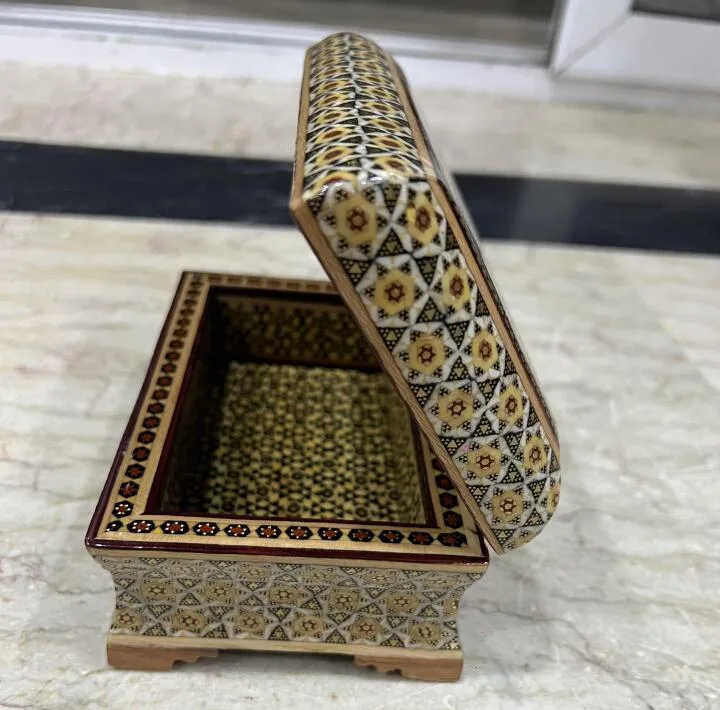 جعبه جواهرات خاتم‌کاری چوبی کد ۰۰۳۱