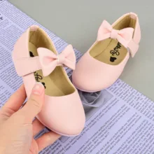 کفش دخترانه مدل ژاسمین پاپیونی برچسبی کد KLBS.3614