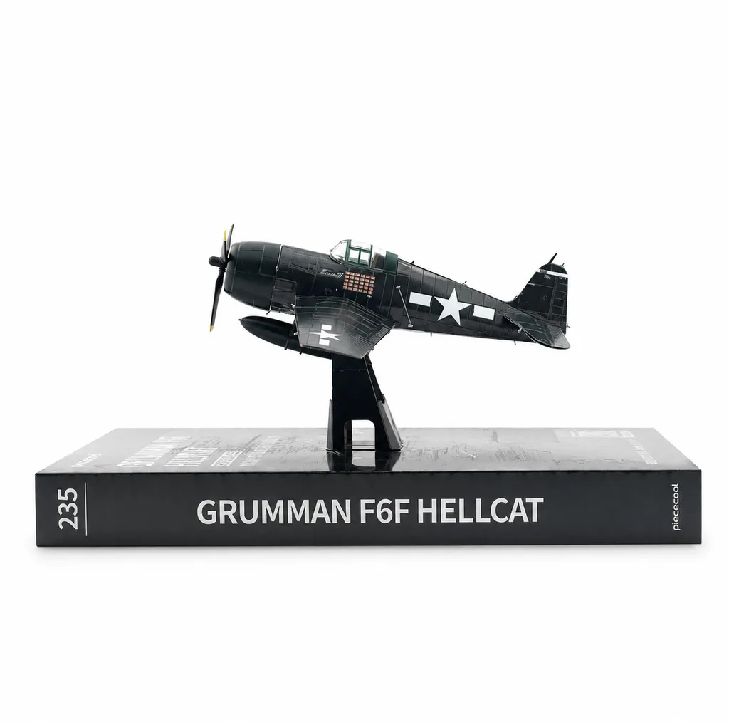 ساختنی 30تکه پیسکول مدل Grumman F6F Hellcat