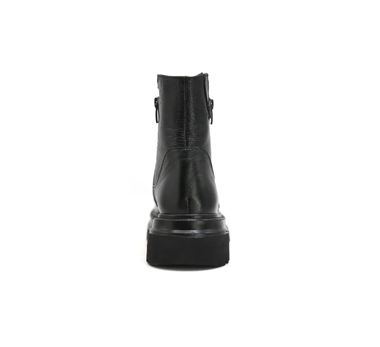 بوت چرم زنانه مدل mrc2111-95