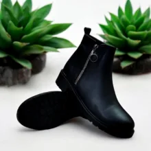 بوت زنانه مدل زیپ دار کد 822000 طرح ساده رنگ مشکی