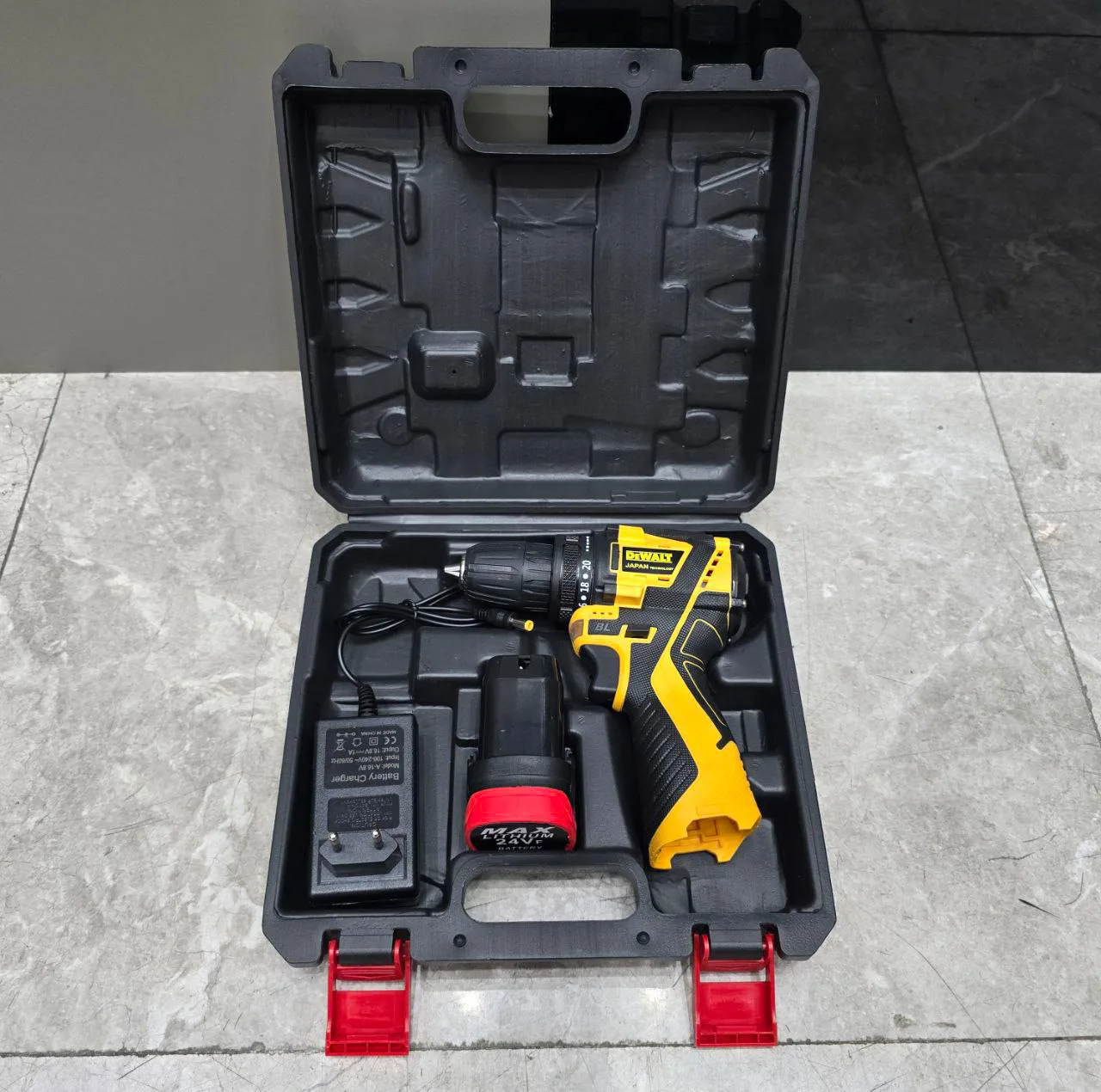 پیچ گوشتی شارژی 24 ولت دیوالت مدل 24V-BSRUSHLESS