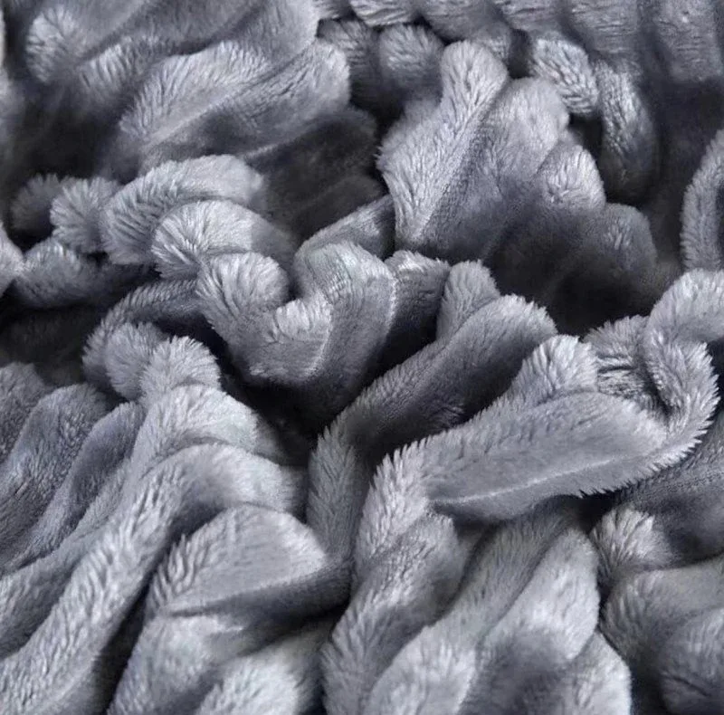 پتو مسافرتی 2 نفره اسپی توره مدل پلیسه ای سایز 200x220 سانتی متر
