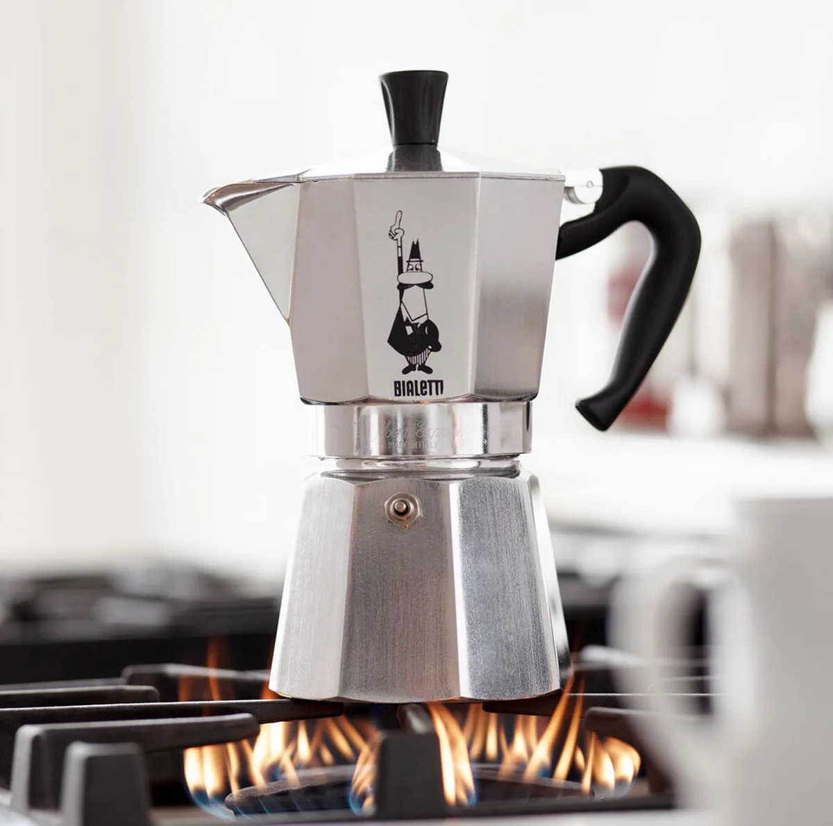 قهوه ساز بیالتی مدل موکا اکسپرس 6Cups A