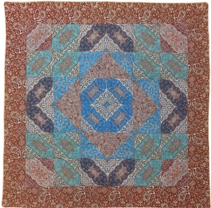 رومیزی ترمه طرح چهل تکه کد TRM143