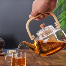 قوری مدل دسته بامبو کد 418 گنجایش 1 لیتر