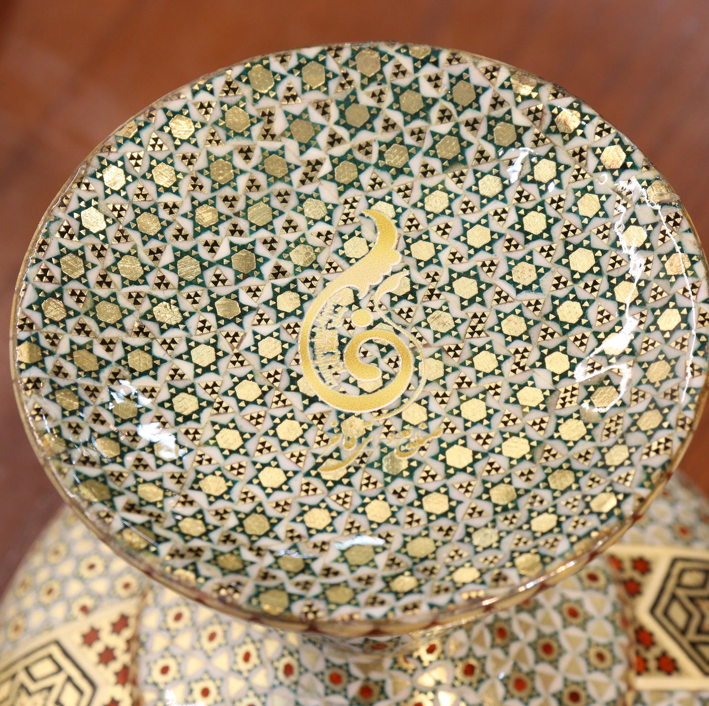 ست 3 تکه شکلات خوری و گلدان خاتم کاری مسی صنایع دستی فاخر مدل تمام خاتم طرح نفیس کد HQ252925