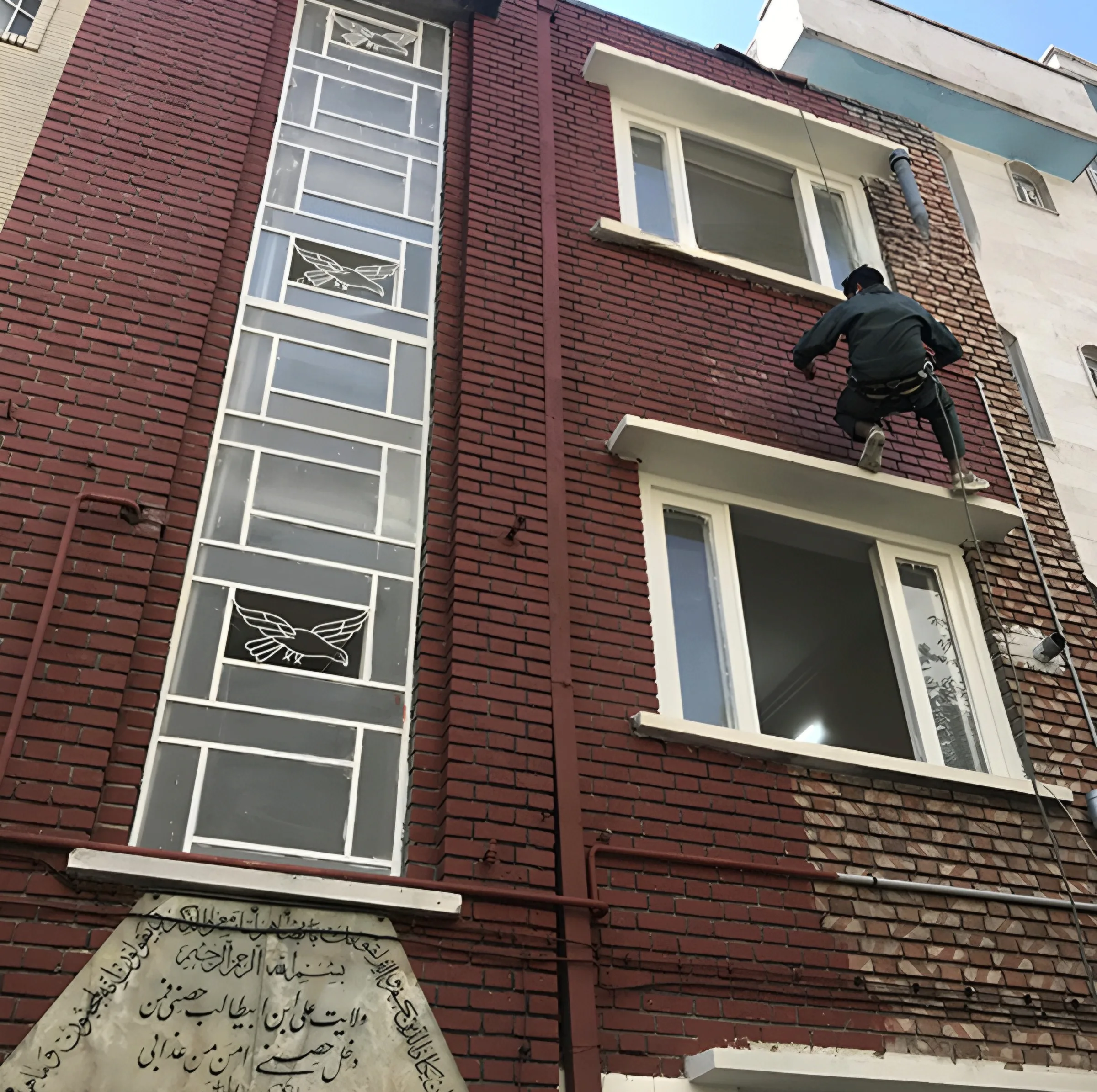 رنگ اکریلیک سفالی روشن آرتکس مدل rc65 وزن یک کیلوگرم