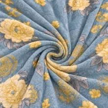 پتو مسافرتی 1 نفره طرح لیزری مدل گل پیونی سایز 160×220 سانتی‌متر