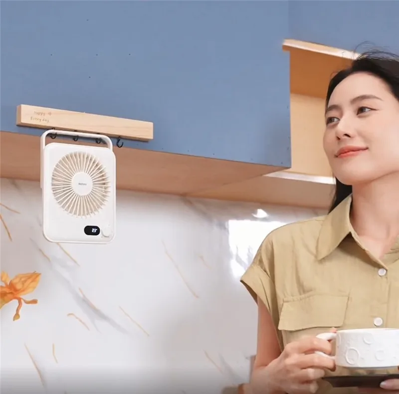 پنکه شارژی ریمکس مدل F03 ظرفیت 1200 میلی آمپر ساعت