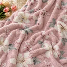 پتو مسافرتی 1 نفره طرح لیزری مدل شکوفه گیلاس سایز 160×220 سانتی‌متر