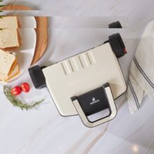 ساندویچ ساز کاراجا مدل Future Essential