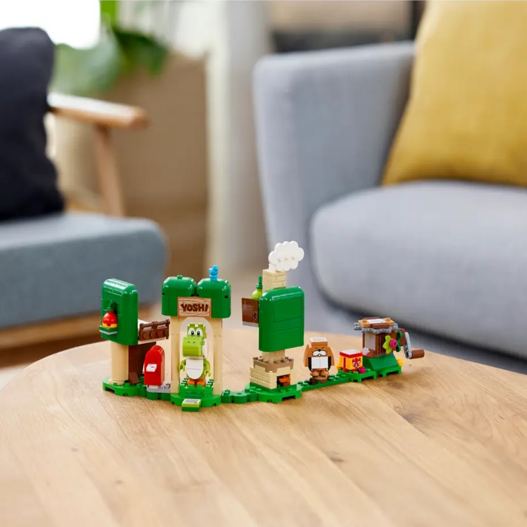 لگو مدل Yoshi's Gift House 71406