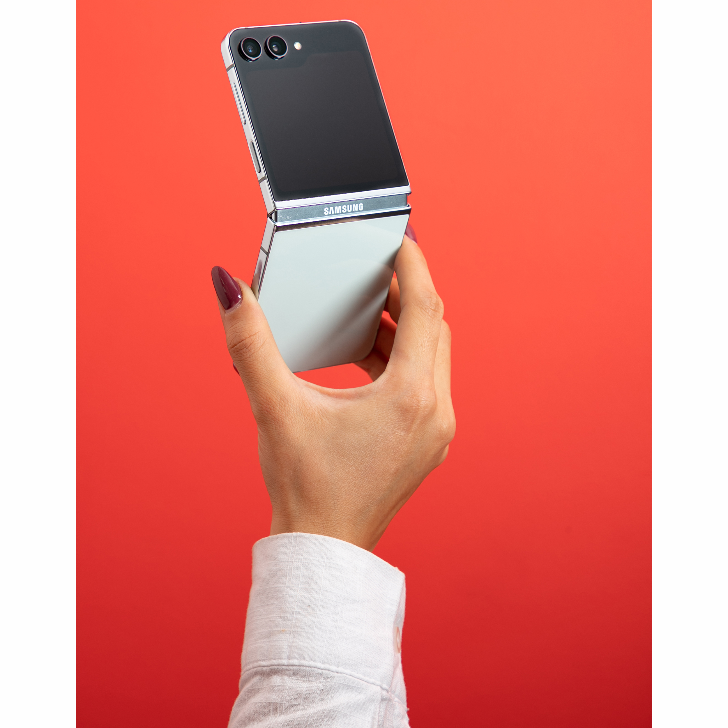 گوشی موبایل سامسونگ مدل Galaxy Z Flip5 تک سیم کارت ظرفیت 512 گیگابایت و رم 8 گیگابایت