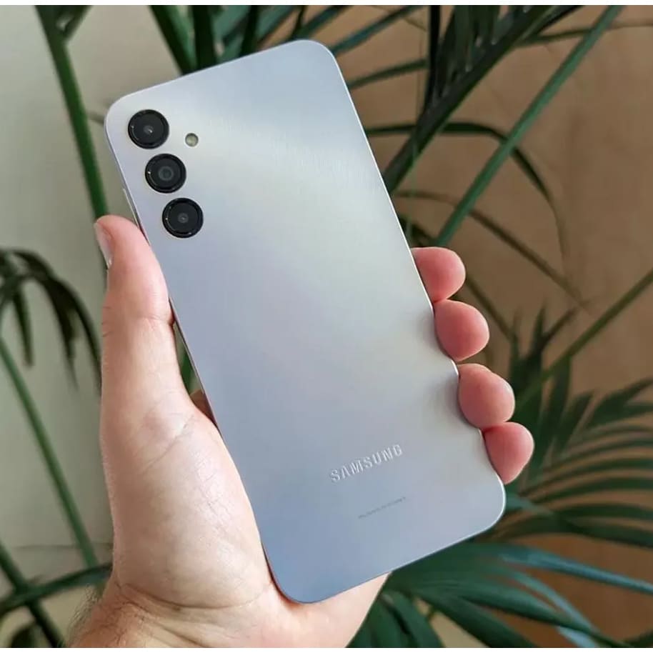 گوشی موبایل سامسونگ مدل Galaxy A15 دو سیم کارت ظرفیت 256 گیگابایت و رم 8 گیگابایت به همراه شارژر سامسونگ - ویتنام