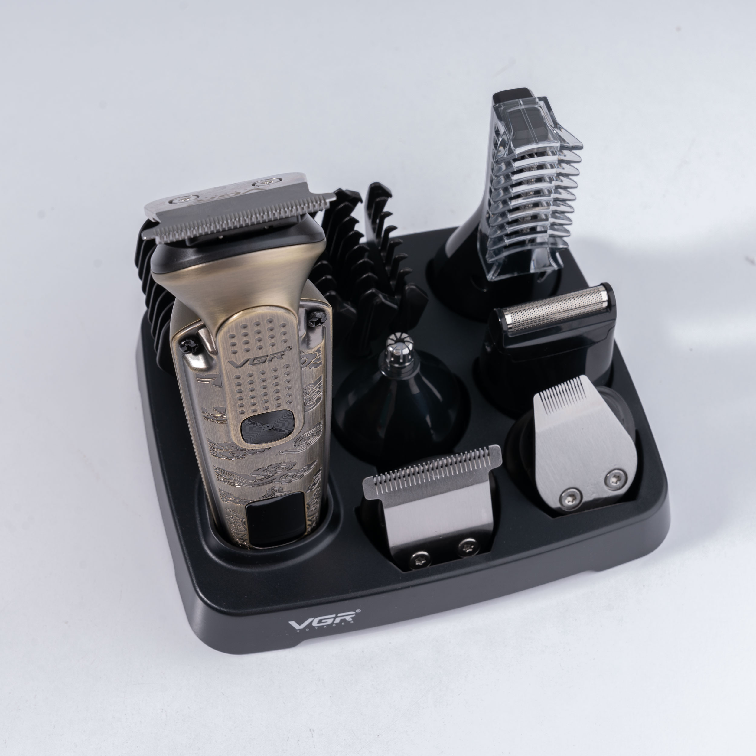 ست ماشین اصلاح موی سر و صورت و بدن وی جی ار مدل V-095